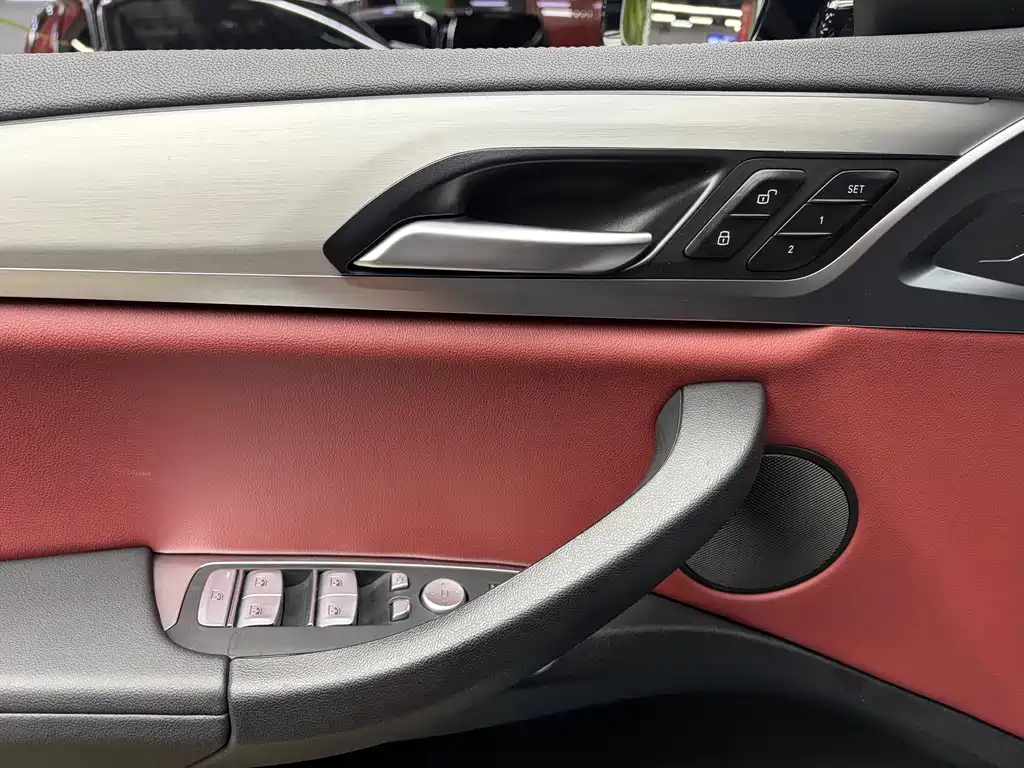 BMW X4 — миниатюра 13