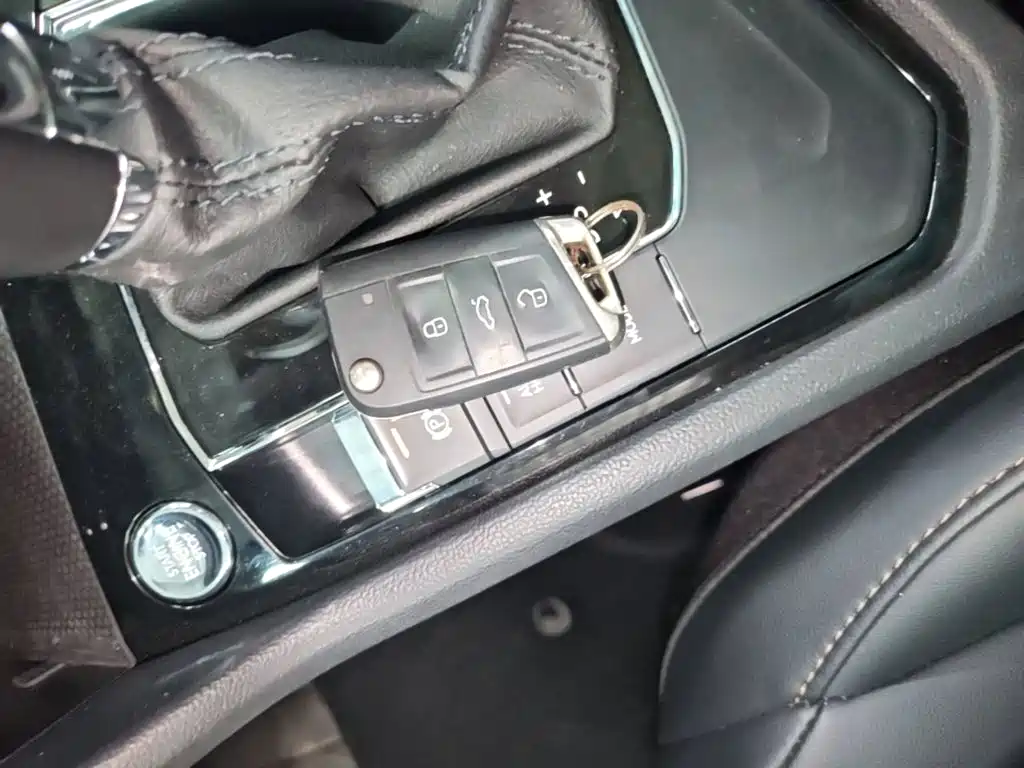 Volkswagen Tharu — миниатюра 9