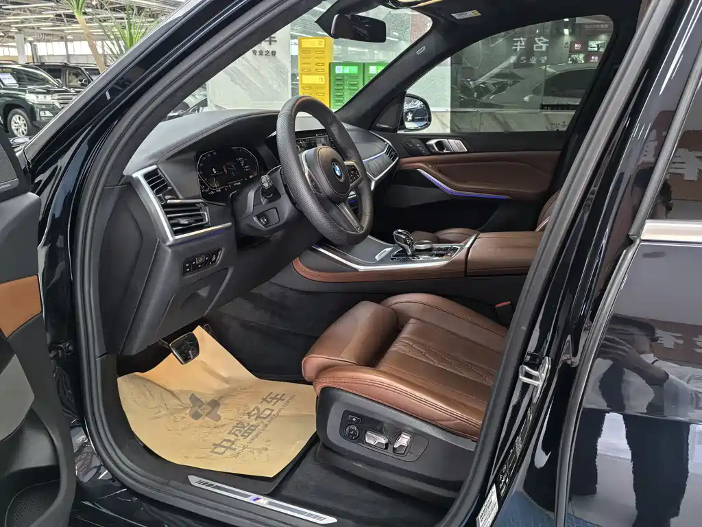 BMW X7 2022 xDrive40i Premium M Sport