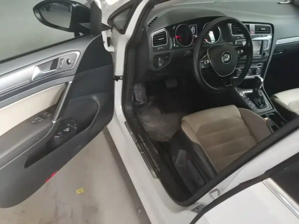 Volkswagen Golf — миниатюра 16