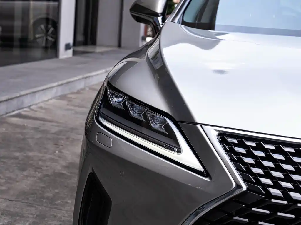Lexus RX — миниатюра 6
