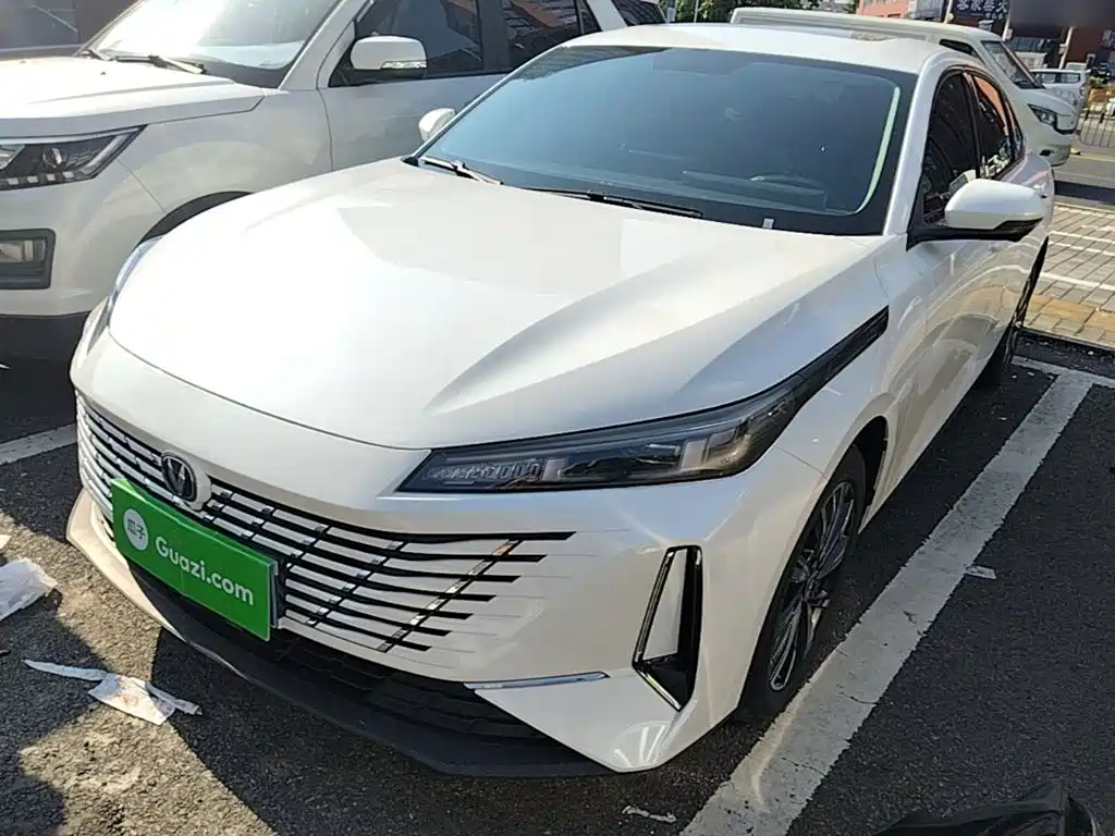 Changan Eado — миниатюра 2