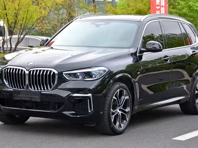 BMW  X5 2023