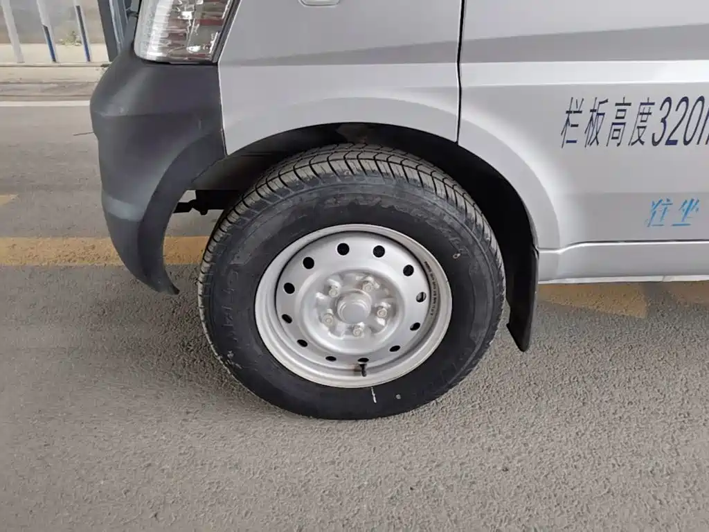 Wuling Rongguang Mini Truck — миниатюра 23