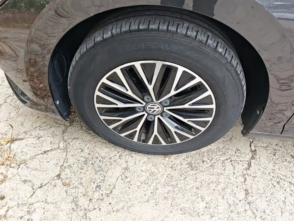 Volkswagen Sagitar — миниатюра 23