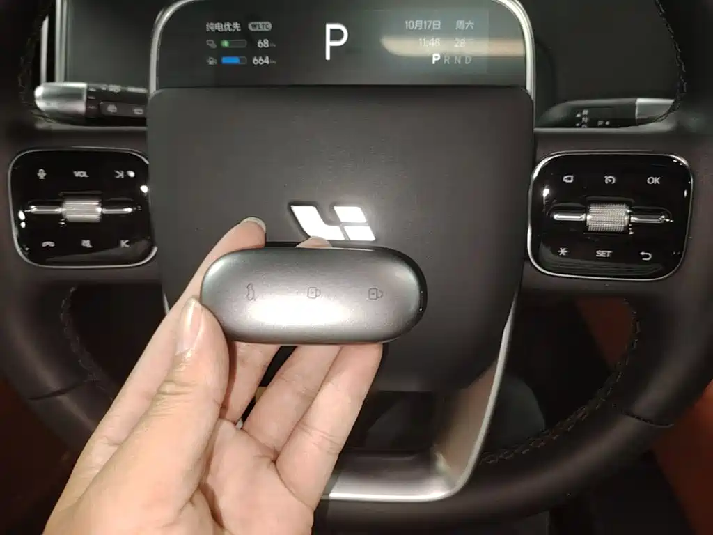 Li Auto Li L8 — миниатюра 9