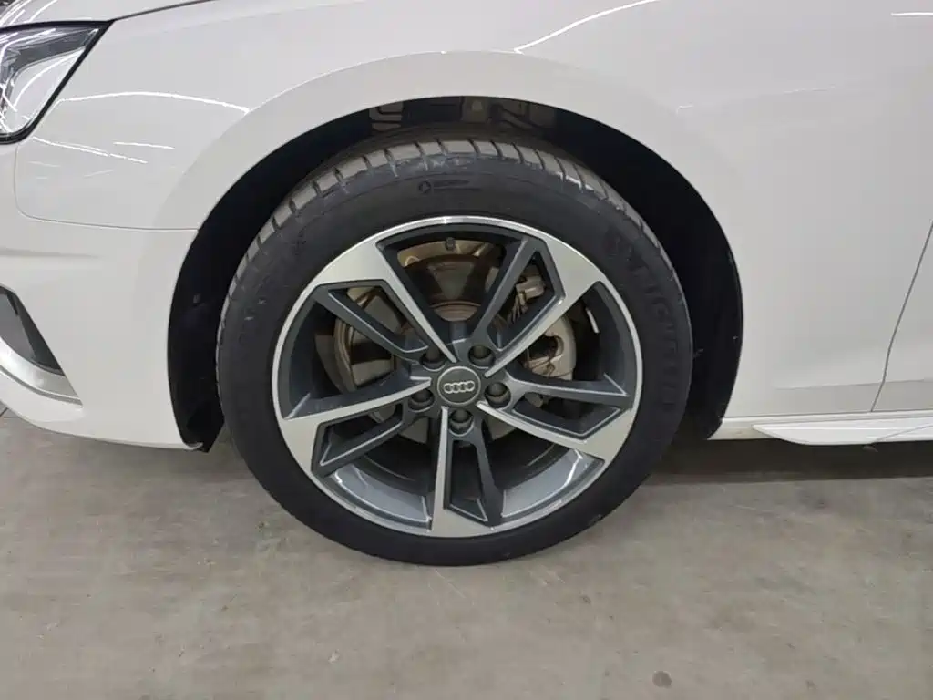 Audi A4L — миниатюра 23