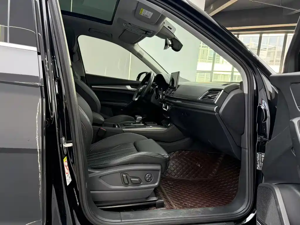 Audi Q5L — миниатюра 4