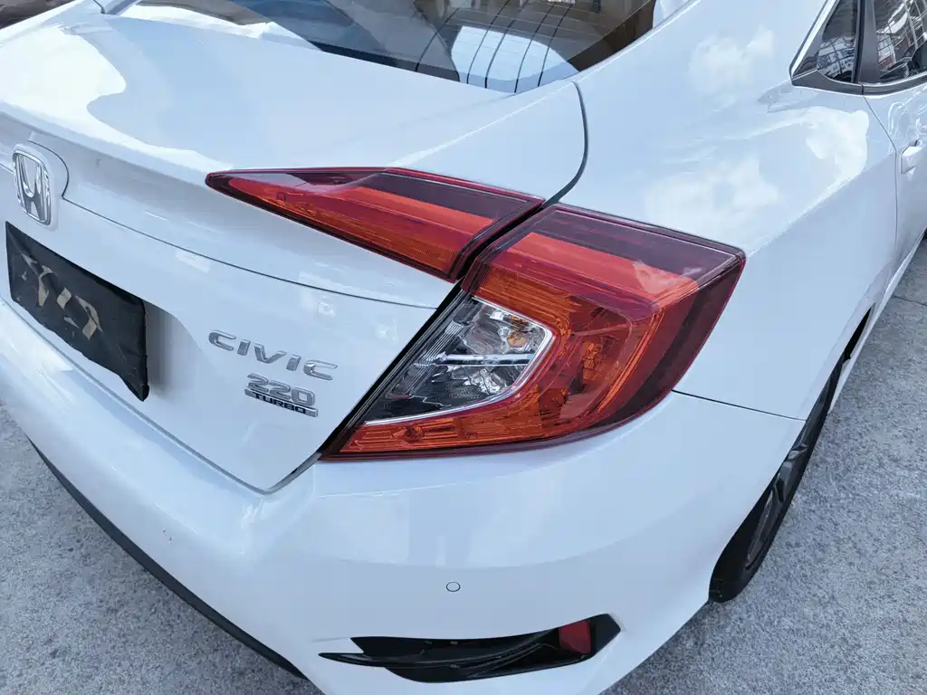 Honda Civic — миниатюра 17