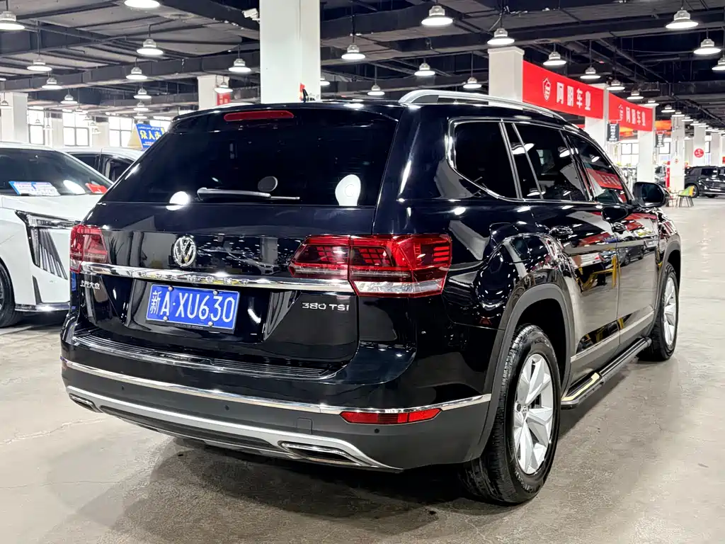 Volkswagen Teramont — миниатюра 6