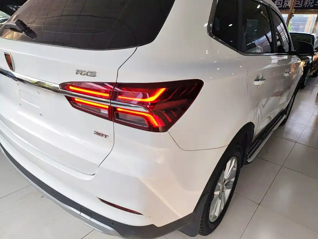 Roewe RX5 — миниатюра 8
