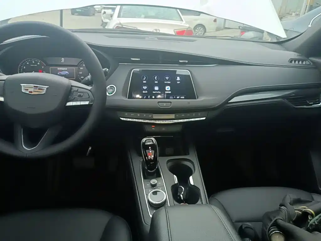 Cadillac XT4 — миниатюра 13