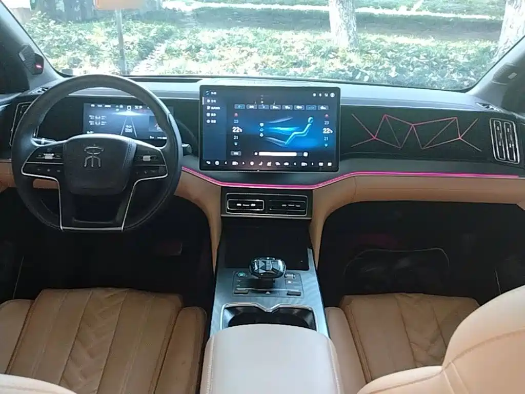 BYD L DM-i — миниатюра 10