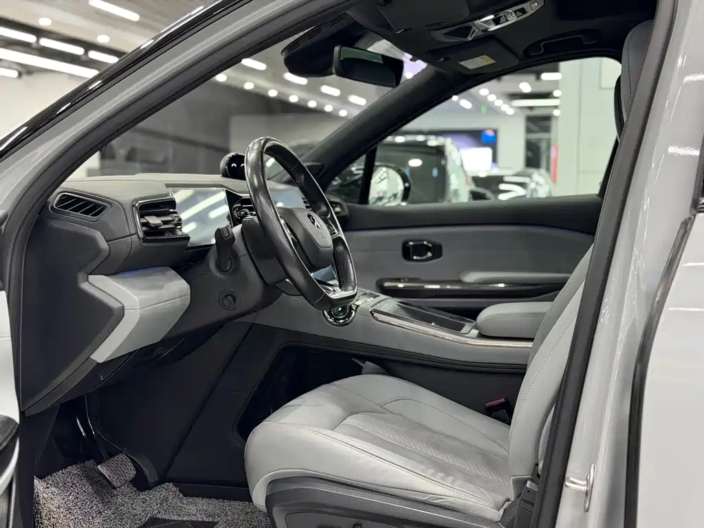 NIO ES6 — миниатюра 8