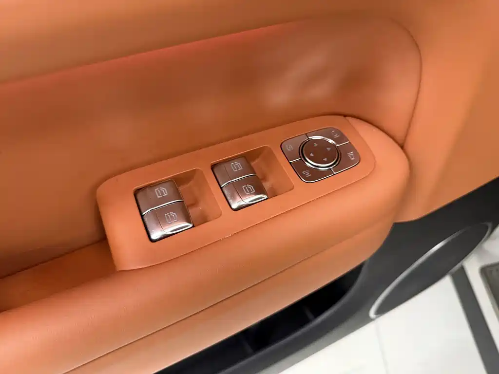 Li Auto Li L6 — миниатюра 9