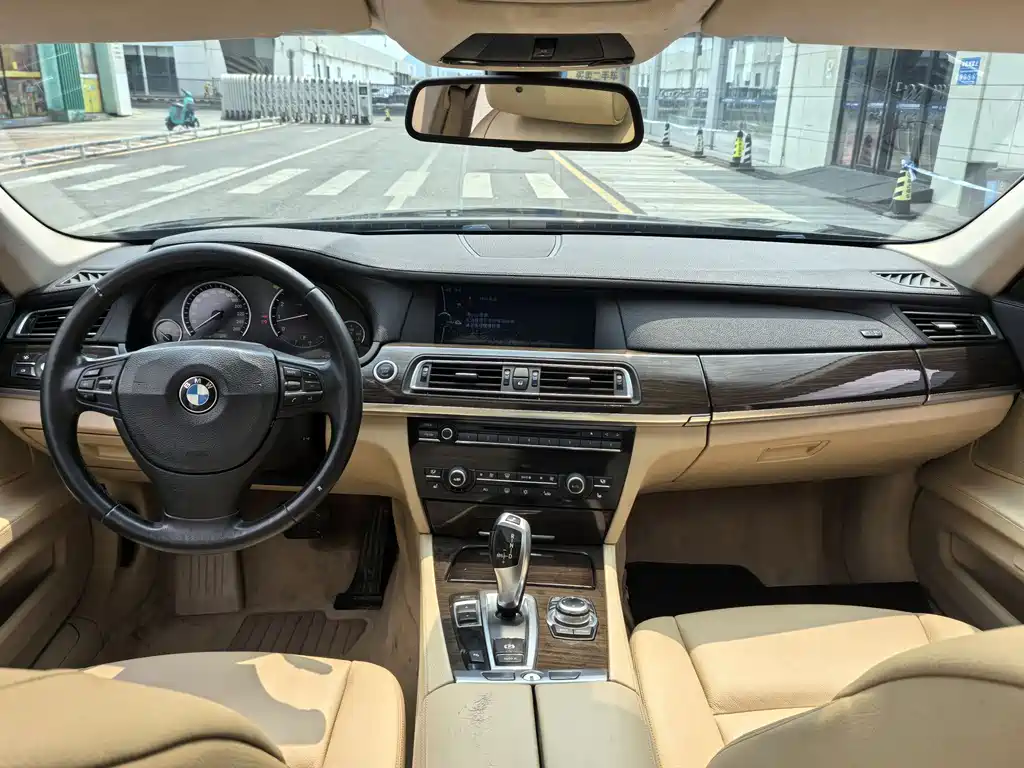 BMW 7 Series 7 2009 740Li Luxury