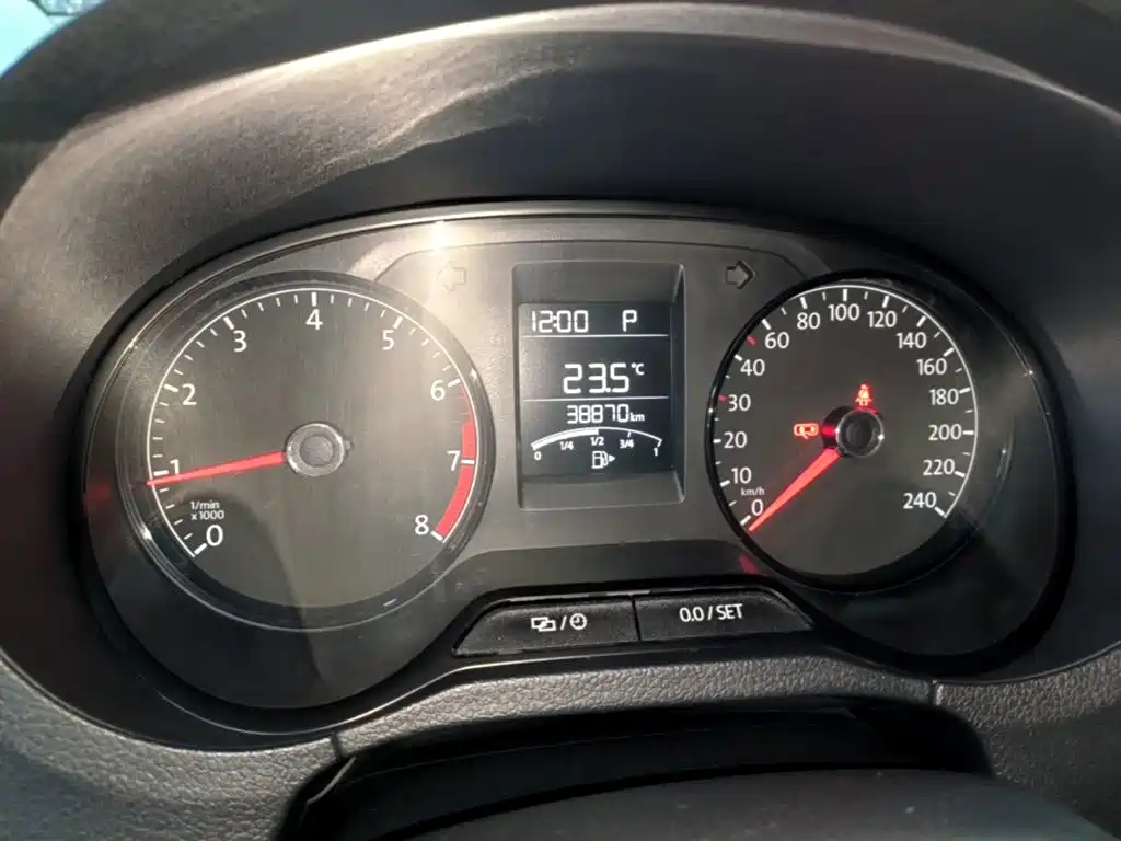 Volkswagen Polo — миниатюра 12