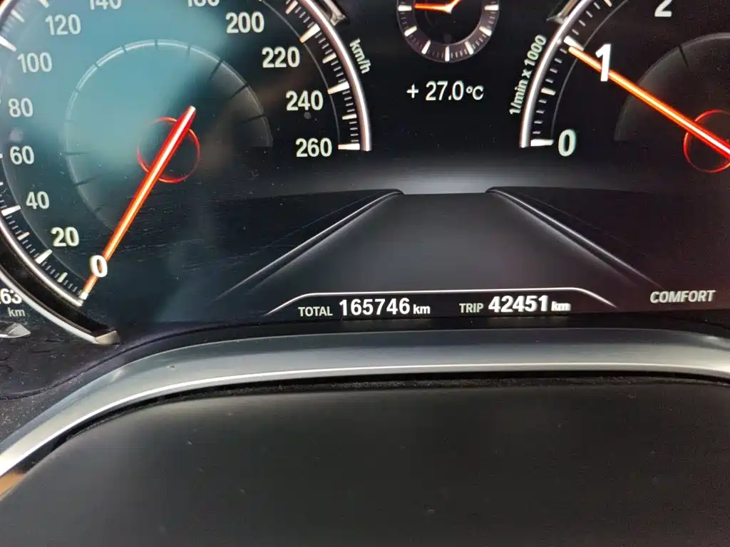 BMW 7 Series — миниатюра 13
