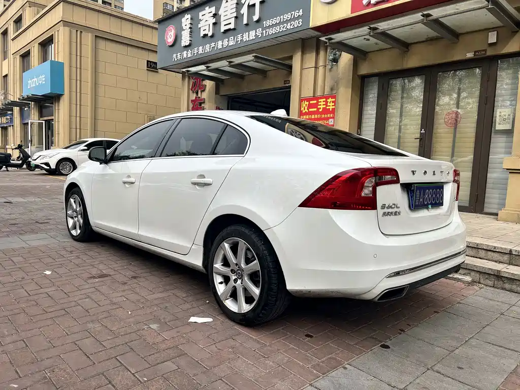 Volvo S60 — миниатюра 8
