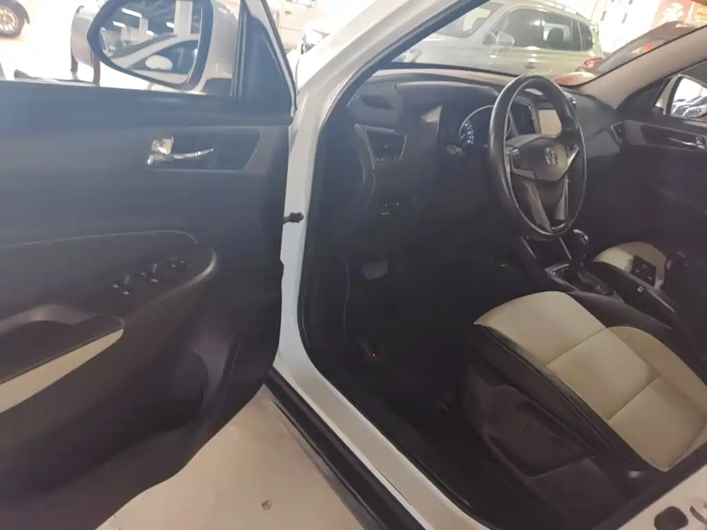 Changan CS35 — миниатюра 16