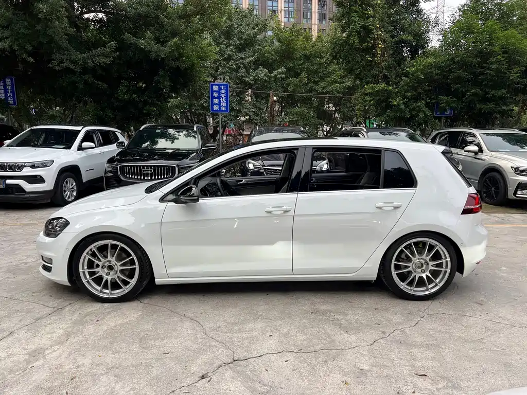 Volkswagen Golf — миниатюра 6