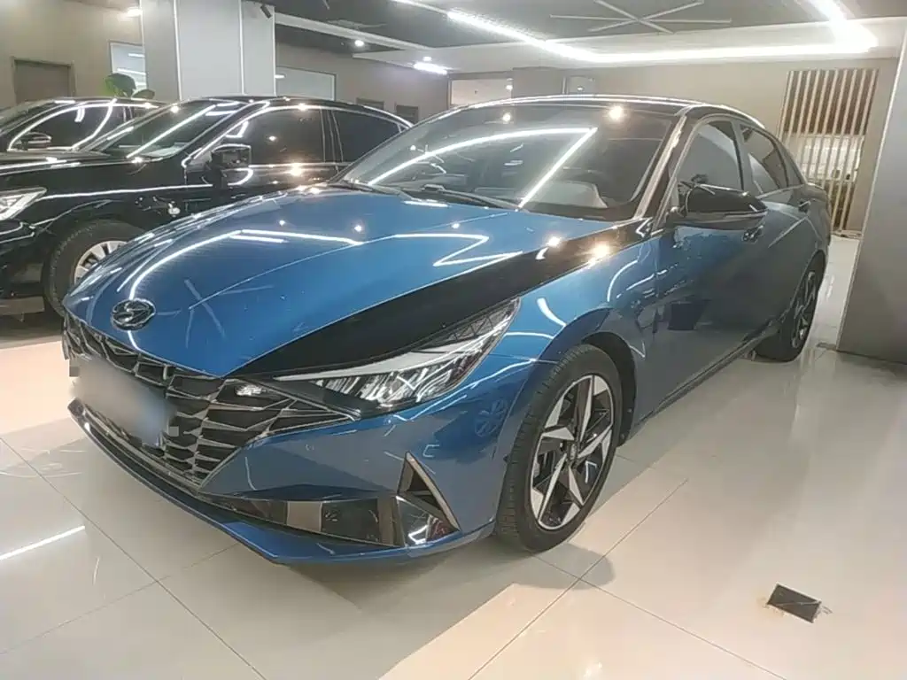 Hyundai Elantra 2021 1.5L CVT LUX Luxury