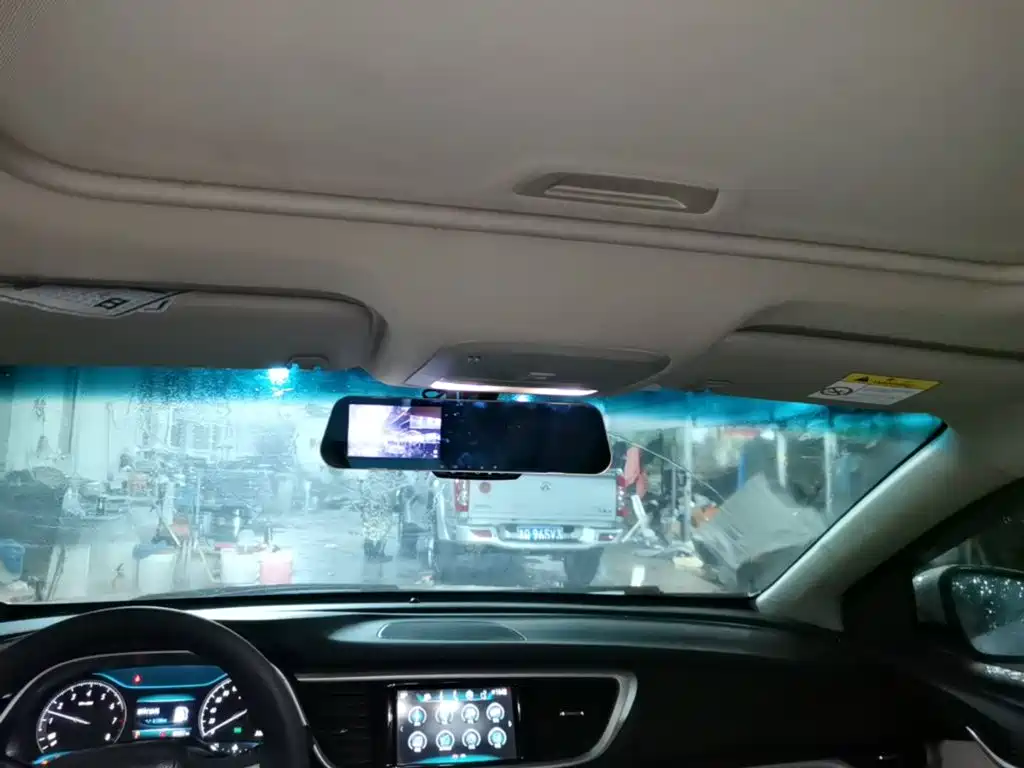 Buick Excelle — миниатюра 18