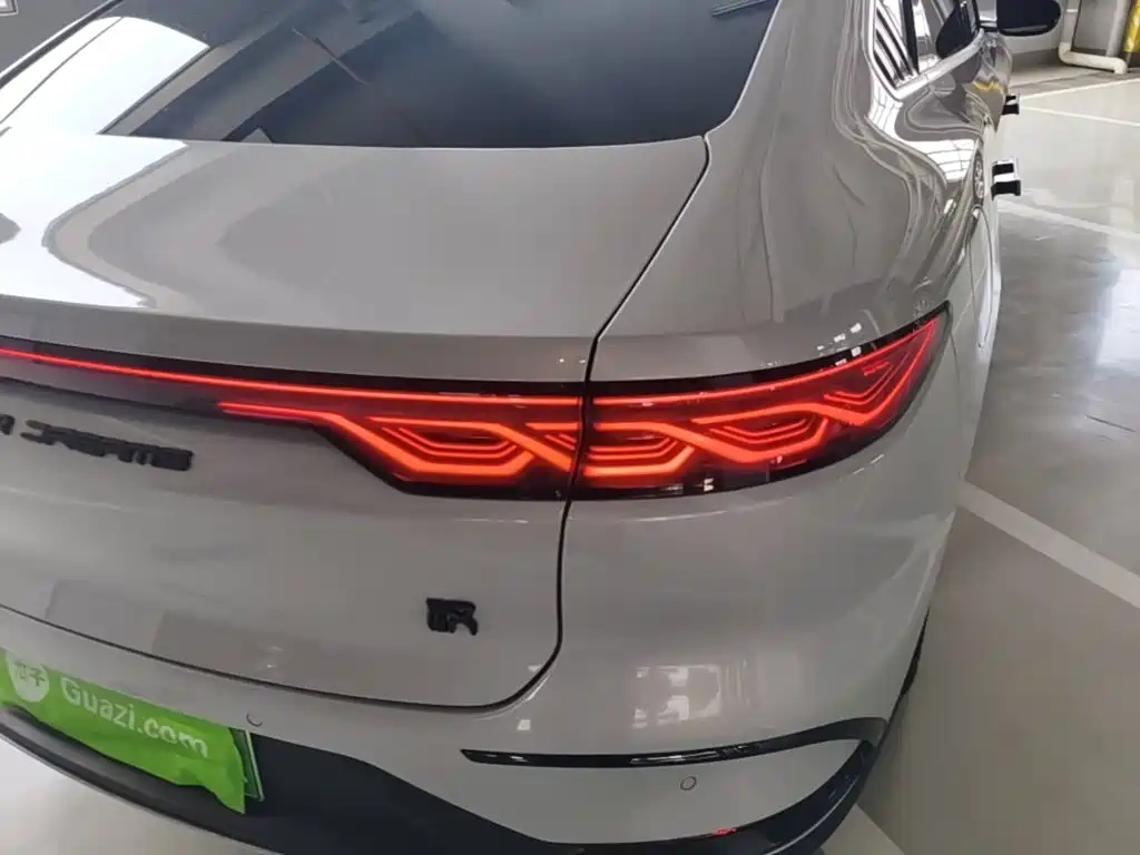 BYD Han — миниатюра 8