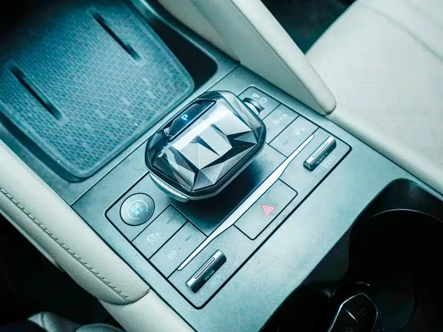 BYD Yuan UP — миниатюра 16