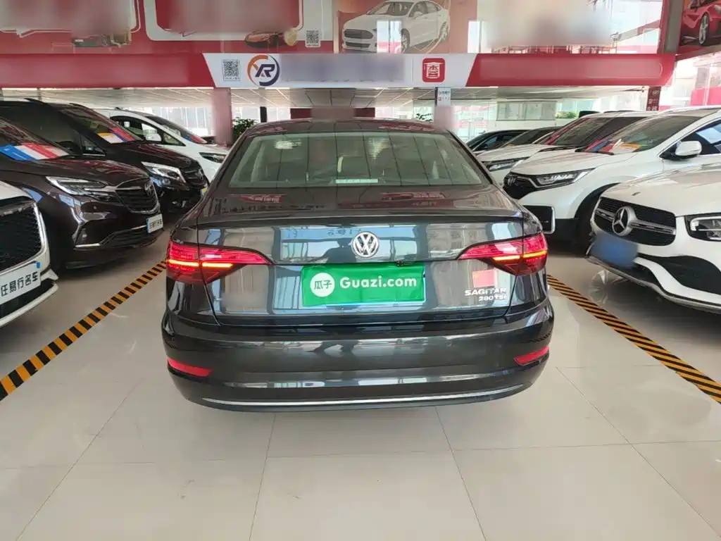 Volkswagen Sagitar — миниатюра 6