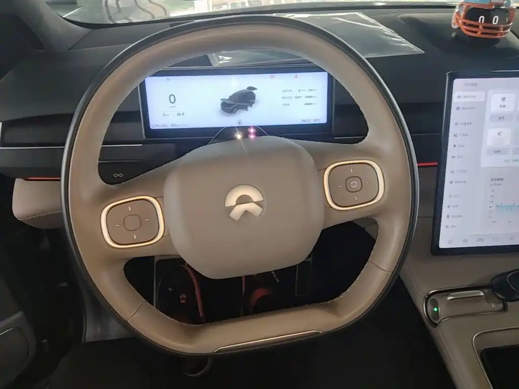 NIO ES8 — миниатюра 11