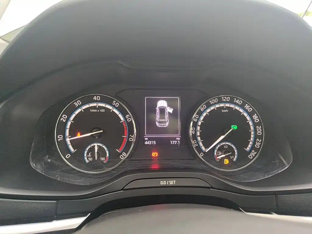 Skoda Karoq — миниатюра 12