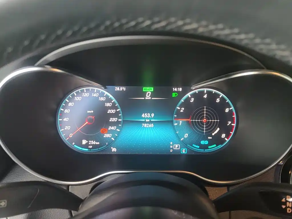 Mercedes-Benz C-Class — миниатюра 12