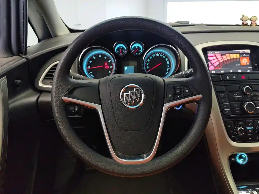 Buick Excelle — миниатюра 15
