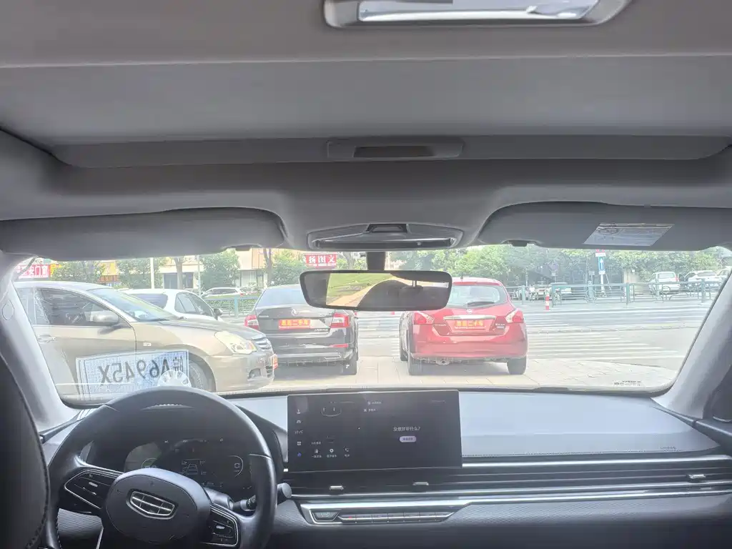 Geely Emgrand — миниатюра 6