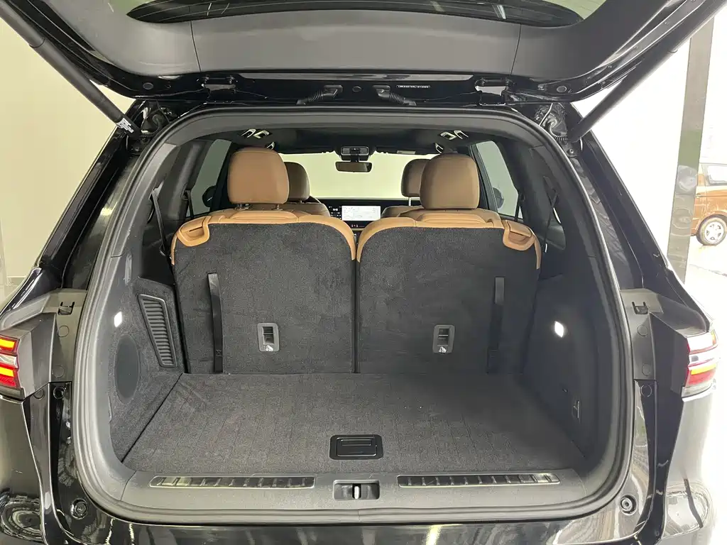 Li Auto Li ONE — миниатюра 11