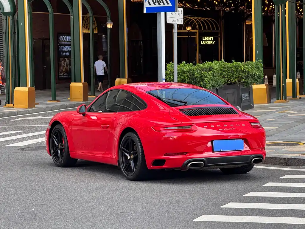 Porsche 911 2016 Carrera 3.0T