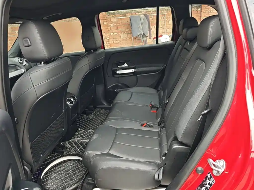 Mercedes-Benz GLB — миниатюра 17