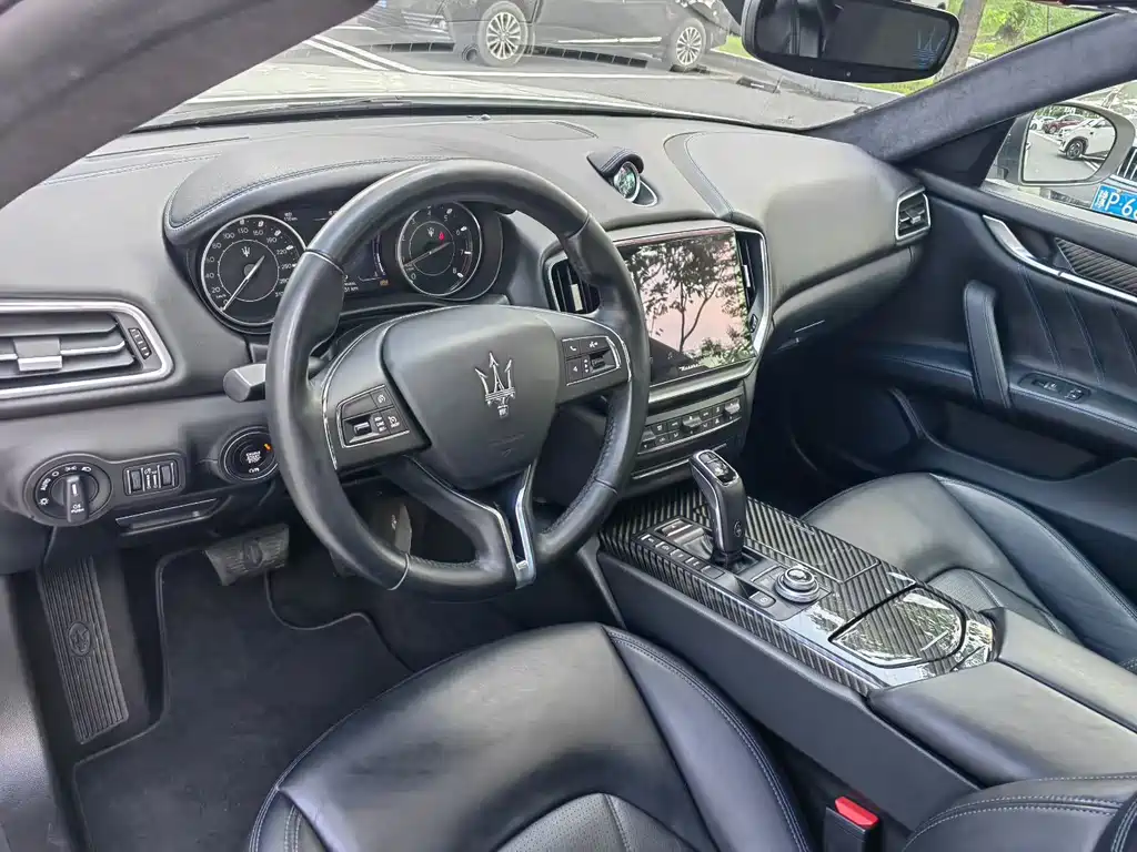 Maserati Ghibli — миниатюра 4