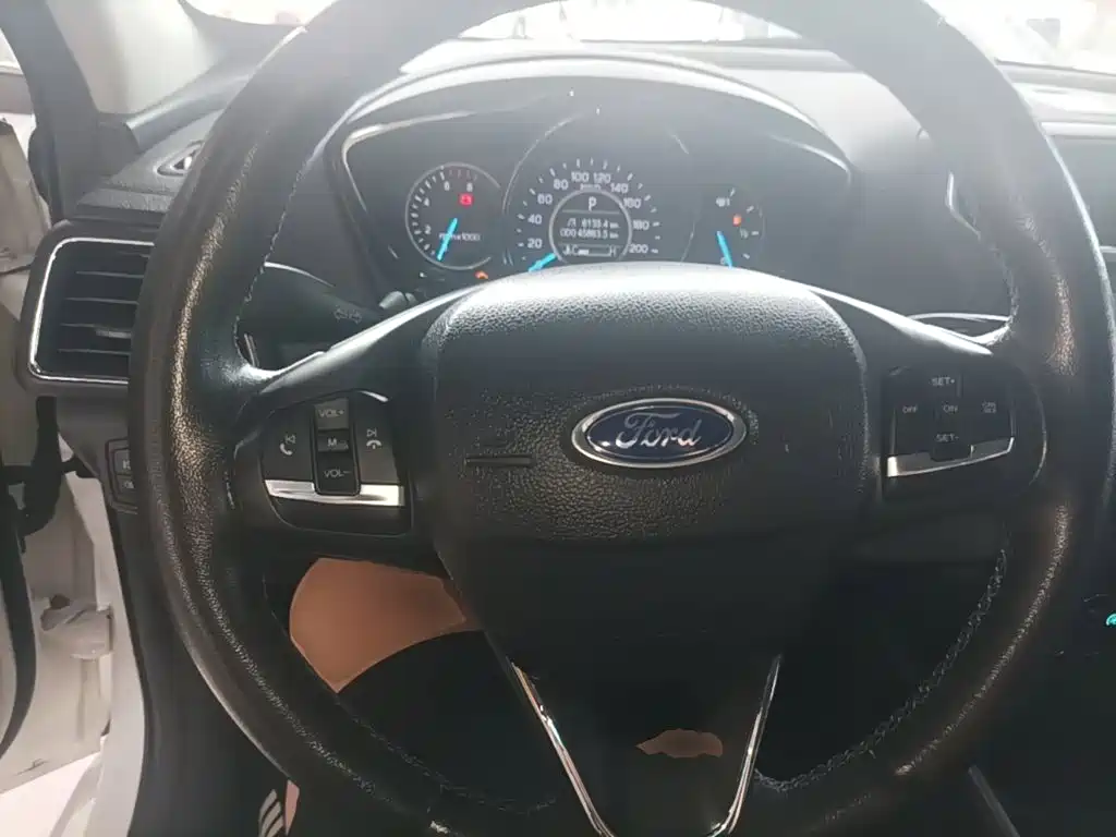 Ford Escort — миниатюра 11
