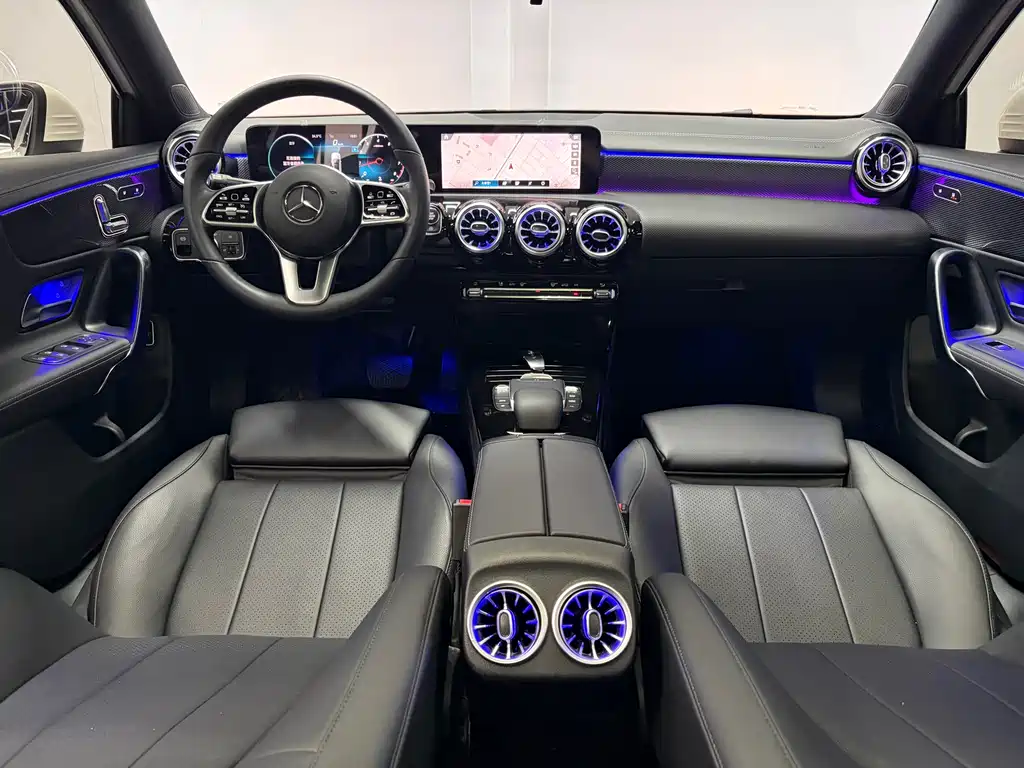 Mercedes-Benz A-Class — миниатюра 12