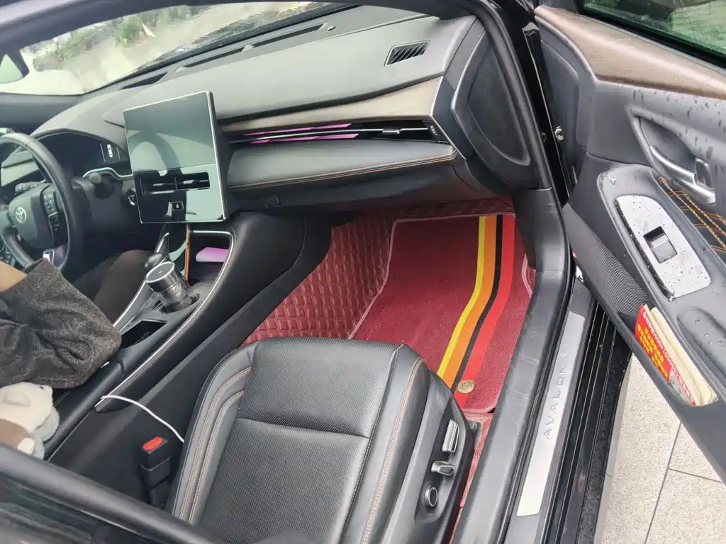 Toyota Avalon — миниатюра 8