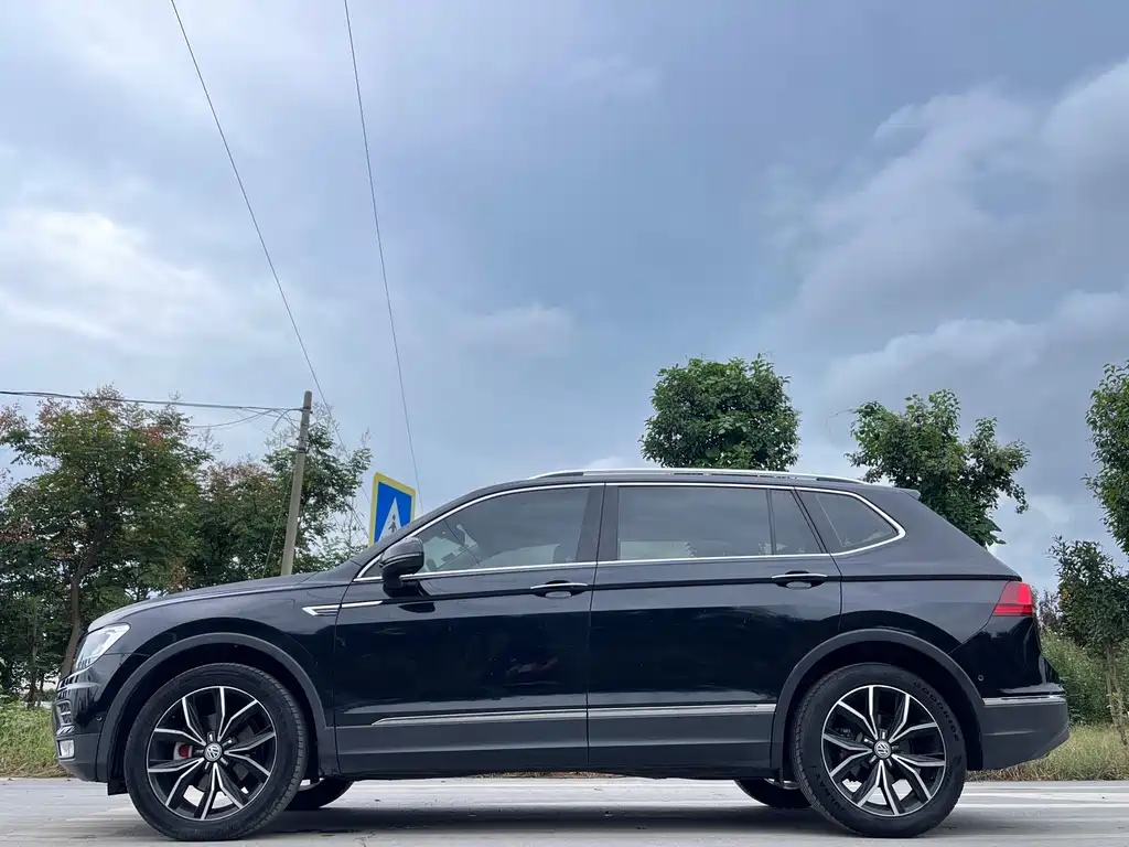 Volkswagen Tiguan L — миниатюра 4