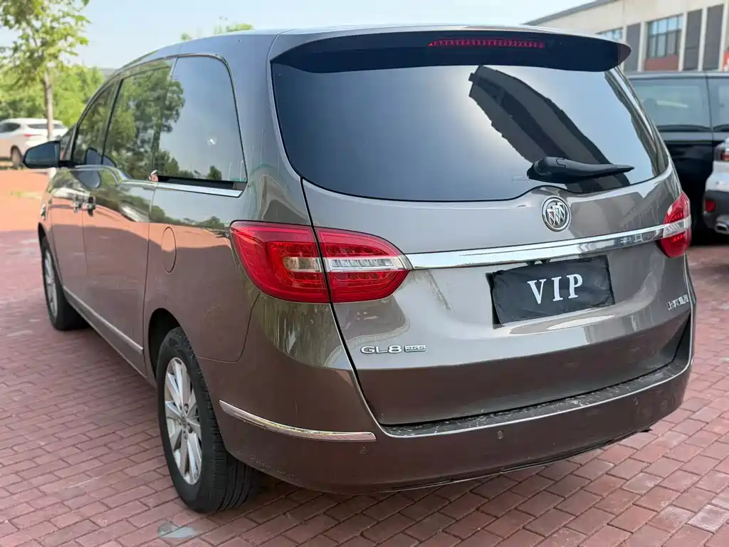 Buick GL8 2017 25S Luxury V