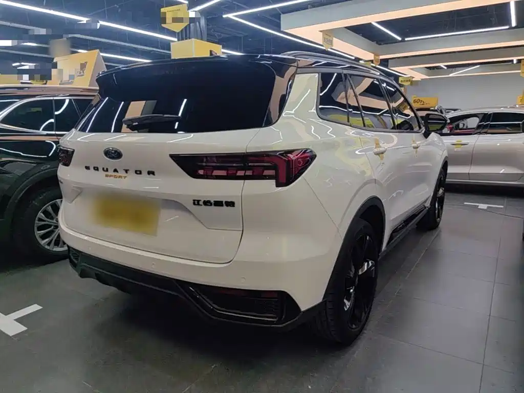 Ford Equator Sport — миниатюра 7