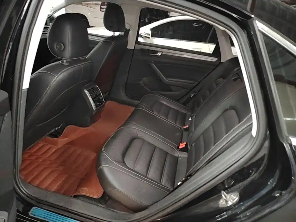 Volkswagen Passat — миниатюра 17