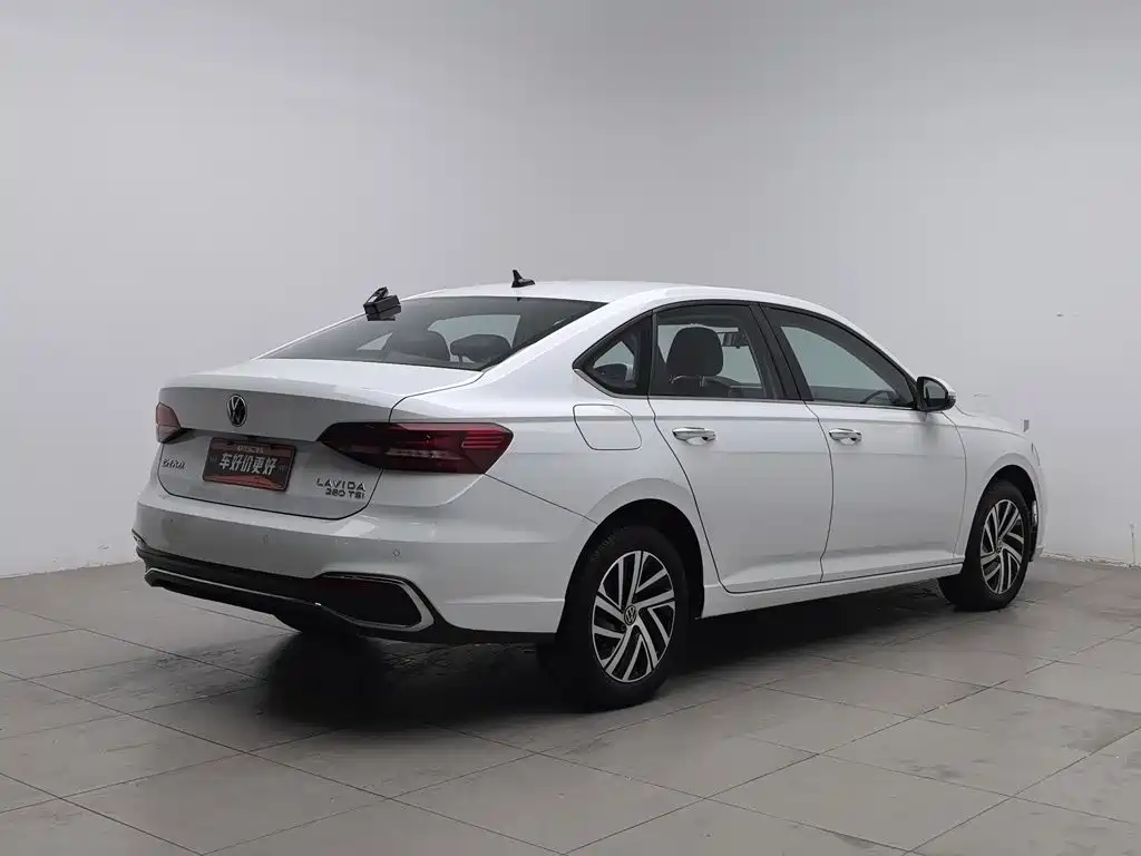 Volkswagen Lavida — миниатюра 2