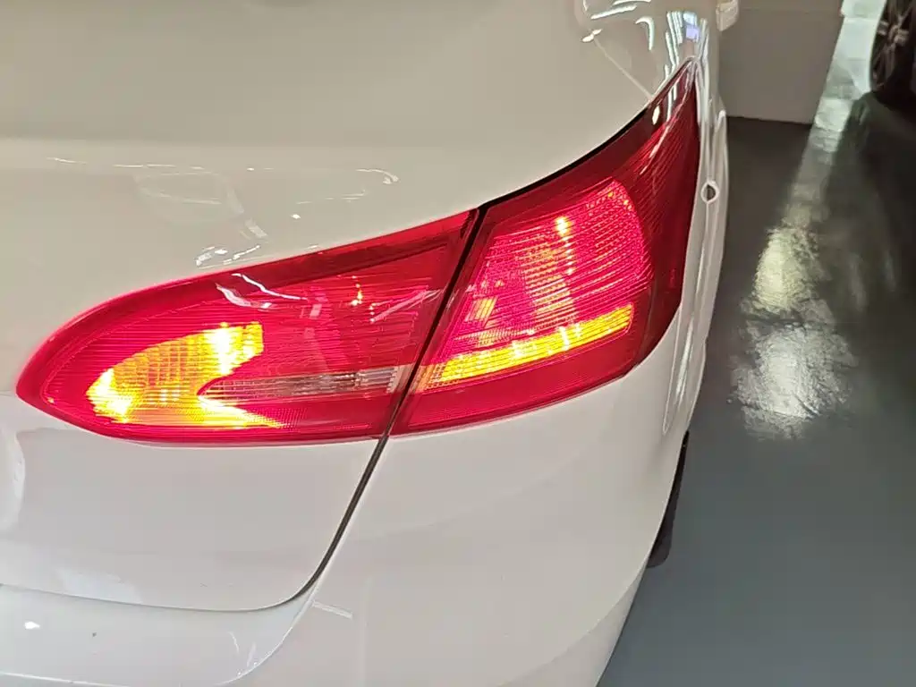 Ford Focus — миниатюра 8