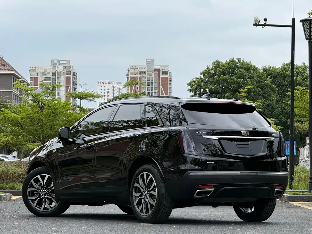 Cadillac XT5 — миниатюра 3