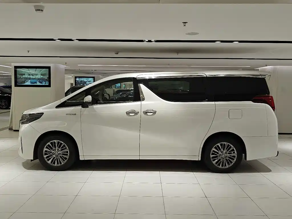 Toyota Alphard 2021 2.5L Luxury